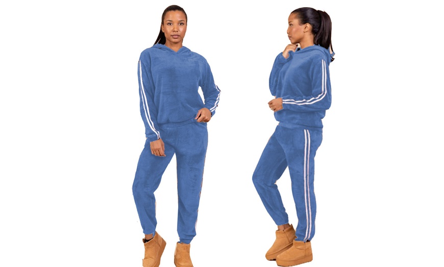 Image 6: Soft Touch Velour Hooded Loungewear Suit