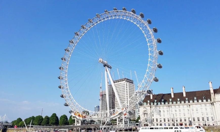 Image 2: Easy London Day Trip from Paris – Hop-on Hop-off & Cruise