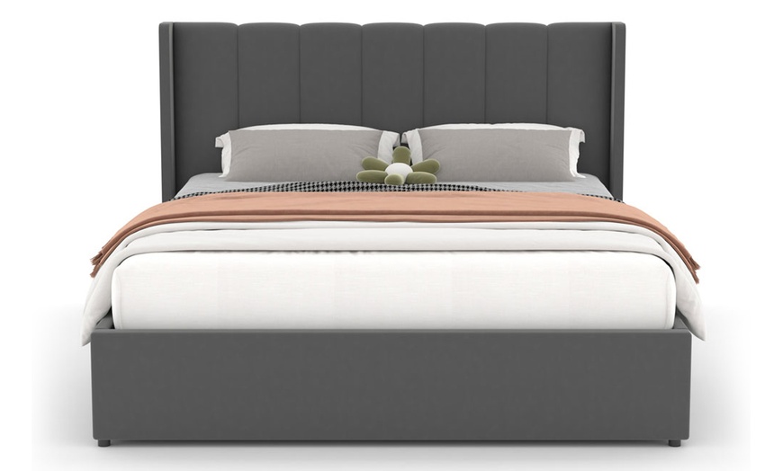 Image 13: Lit design "Carson" de Kocoon avec coffre de rangement en velours