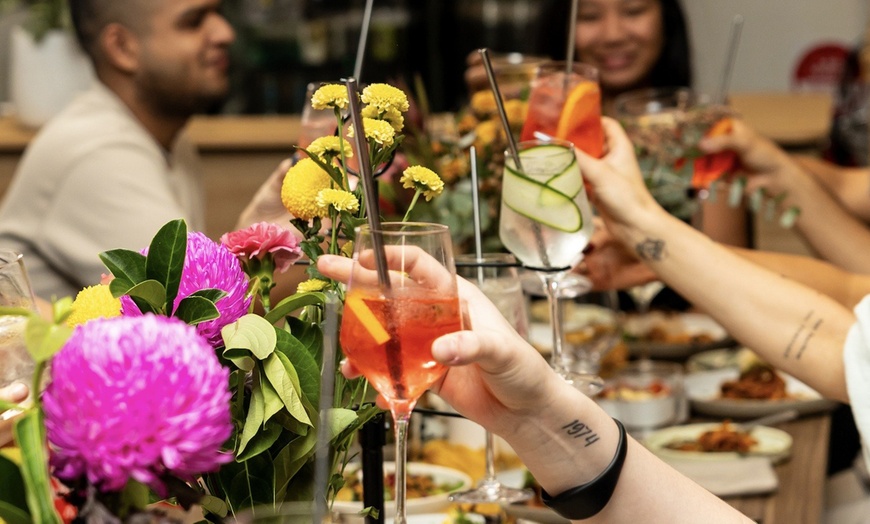 Image 4: Cocktail Masterclass Fun for 4 Friends