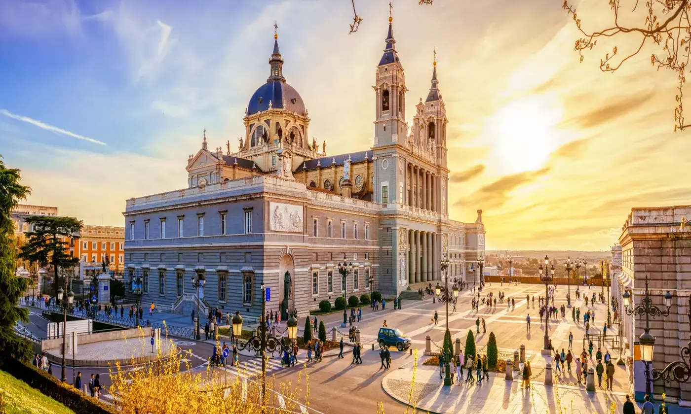 ✈ 7-Day Porto and Lisbon Vacation w/ Air from Great Value Vacations