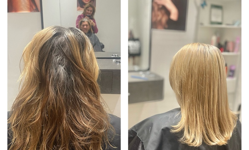 Image 4: Achieve a New Look with Haircut, Conditioning, Highlight Options! 