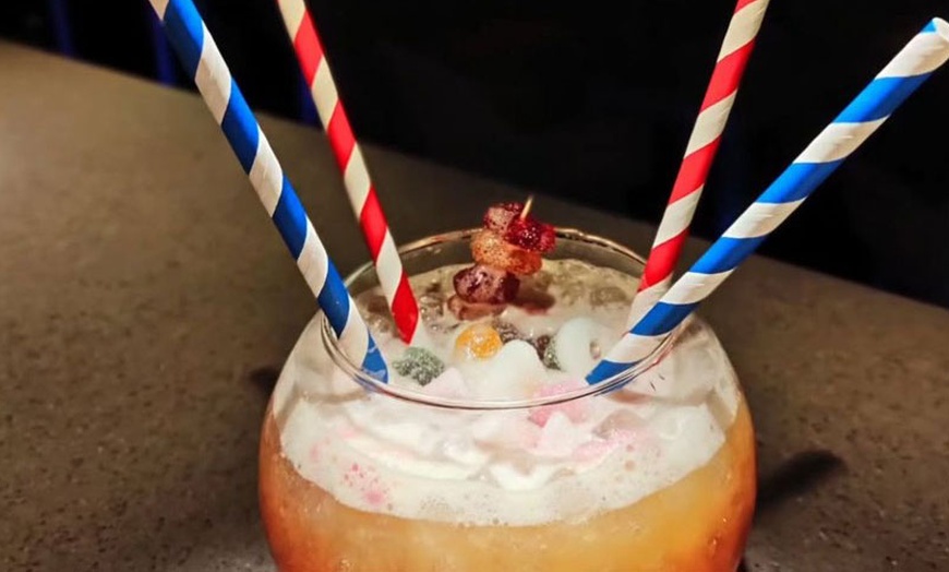 Image 1: 2 o 4 cócteles a elegir para 2 o 4 personas