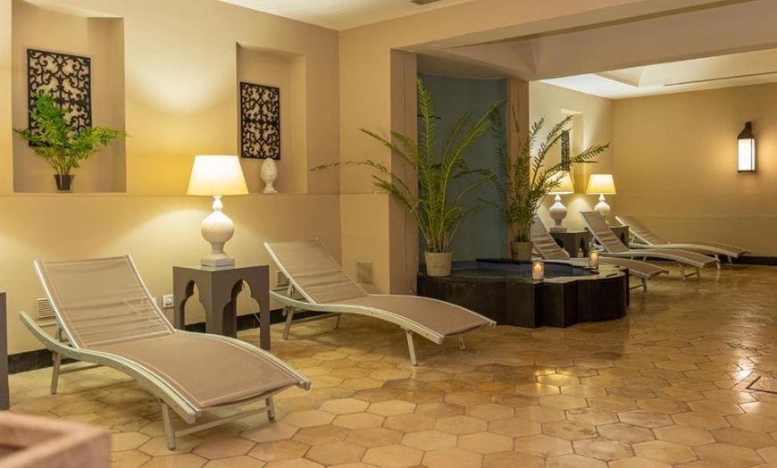 Image 13: Catania 4*: Soggiorno con colazione, mezza pensione, piscina e Spa