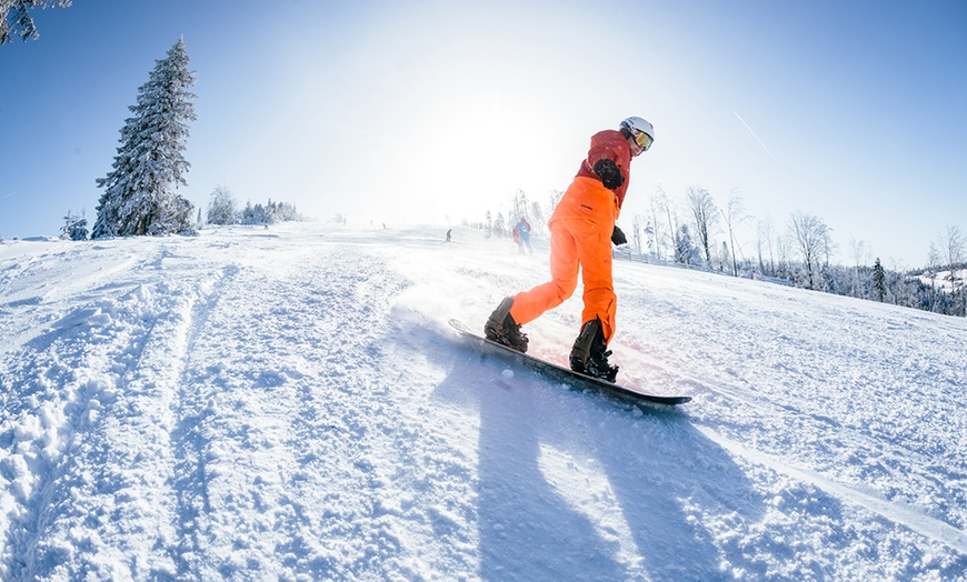 Image 3: ⛷️ Całodniowy skipass dla 1 osoby w Szczyrk Mountain Resort