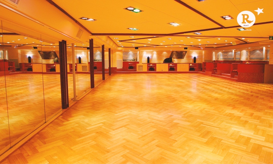 Image 2: 2-monatiger Tanzkurs für Line Dance, tanzFit oder HipHop für 1 Person