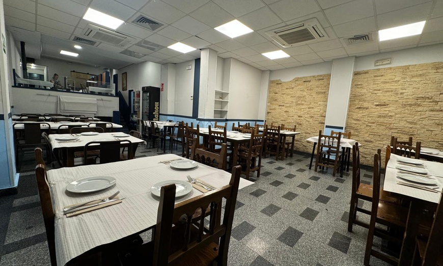 Image 2: Menú asturiano con cachopo a elegir para 2, 4 o 6 personas