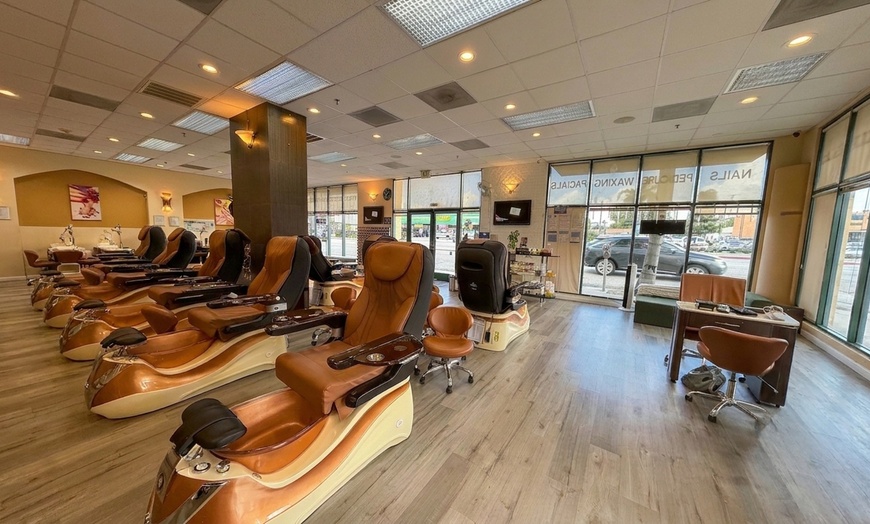 Image 3: Glossy Gel Manicures and Relaxing Pedicure Packages