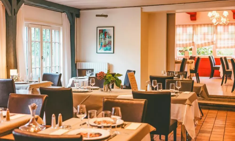 Plateau fruits de mer ou menu au choix au restaurant la Vieille Ferme