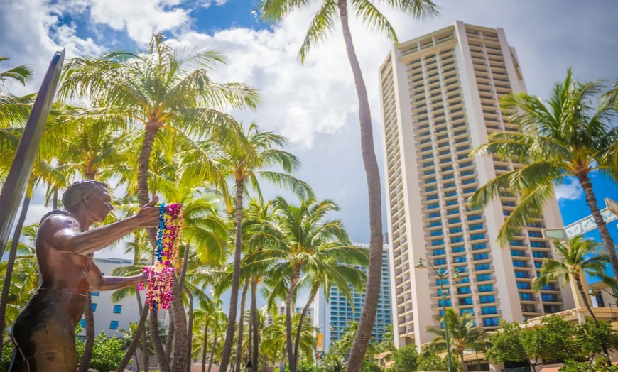 Image 21: ✈ 4-Day Hawaii Vacation with Air from Great Value Vacations