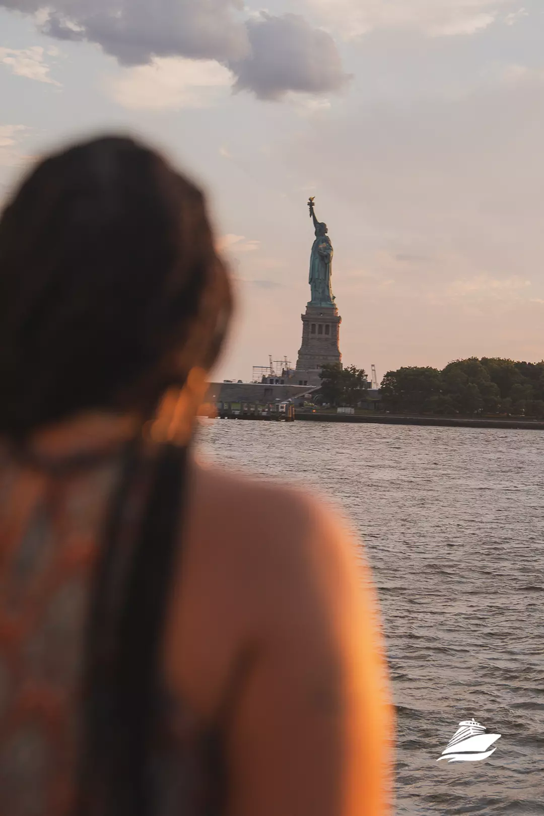 Private 60-Min Guided Boat Tour for 1, 2, 4, or 6 Guests 