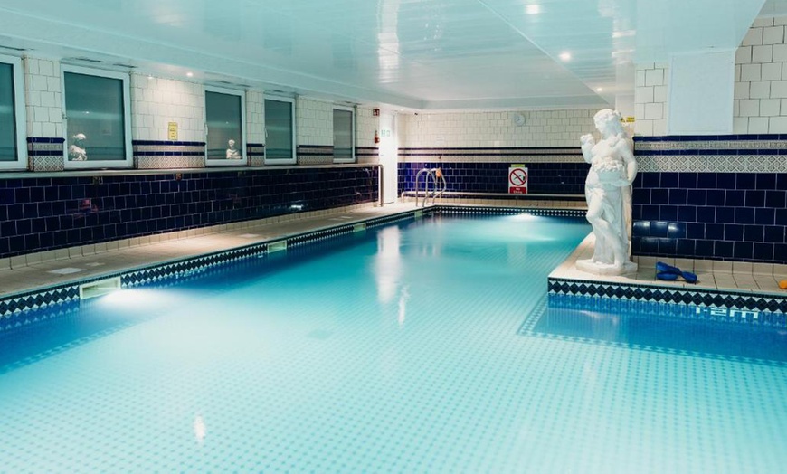 Image 2: 4* North Yorkshire: Spa Stay with Breakfast & Dinner & More