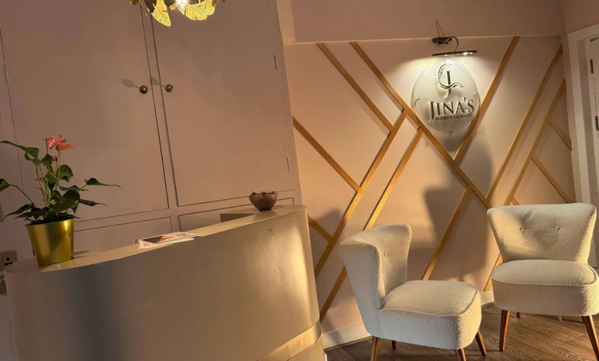 Image 4: 50-Min Full Body Relaxing, Back Neck, Shoulder, or Indian Head Massage