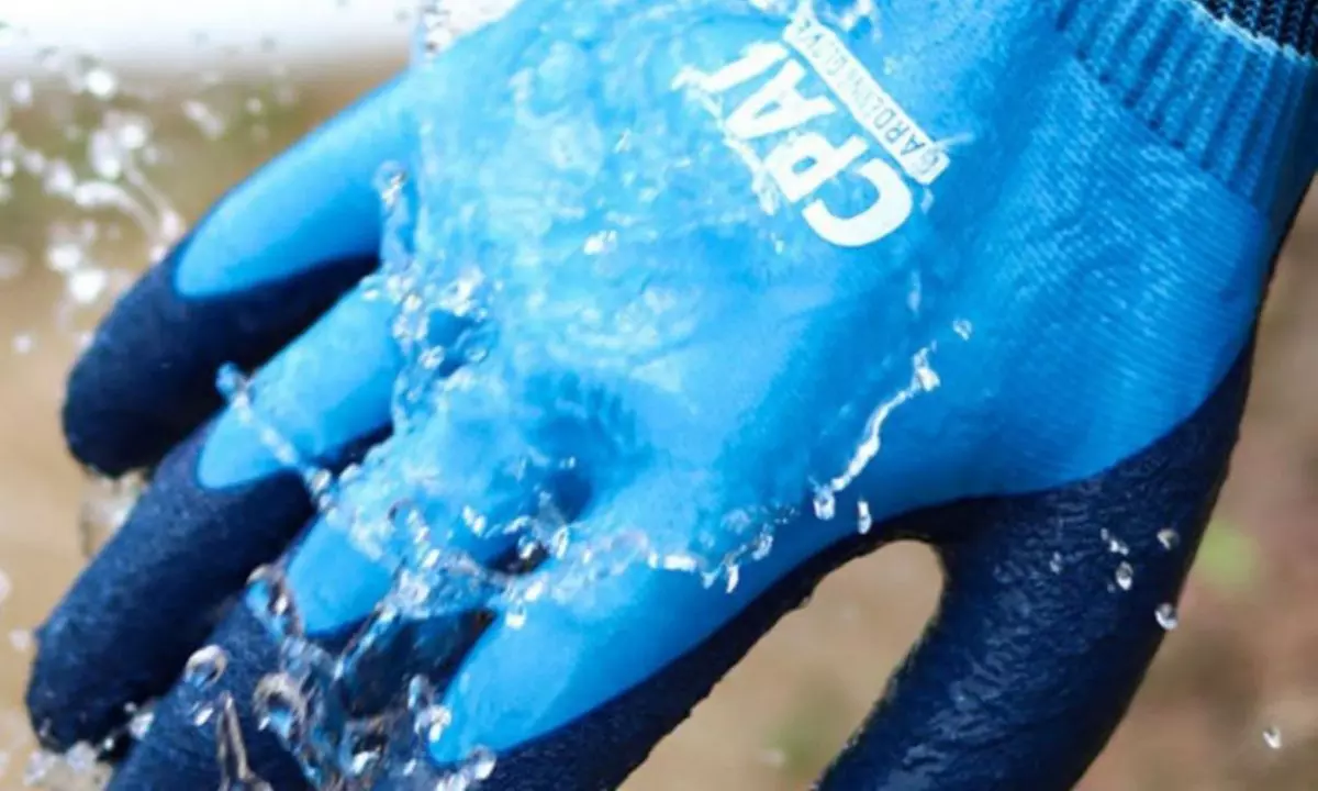 Puncture-Resistant Gardening Gloves