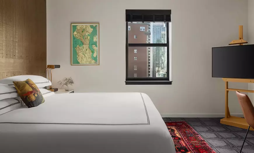 1 King Room