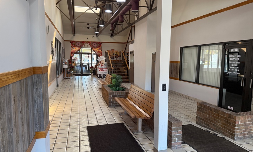 Image 5: Full Set of Classic / Hybrid or Wet Set / Volume Eyelash Extensions 