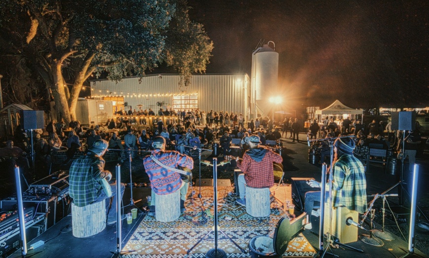 Image 7: Hilton Head Island Seafood Festival - Delicacies & Southern Charm