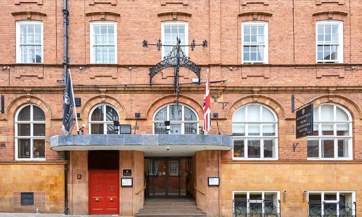 Chester: Standard Double Room with Bottle of Prosecco