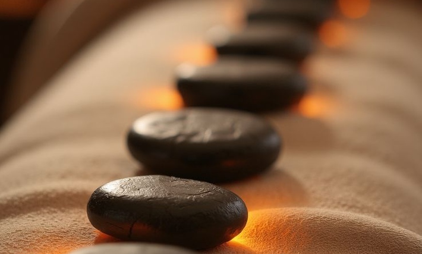 Image 4: Choice of Sports / Deep Tissue / Relaxing Massage ( 50% Off)