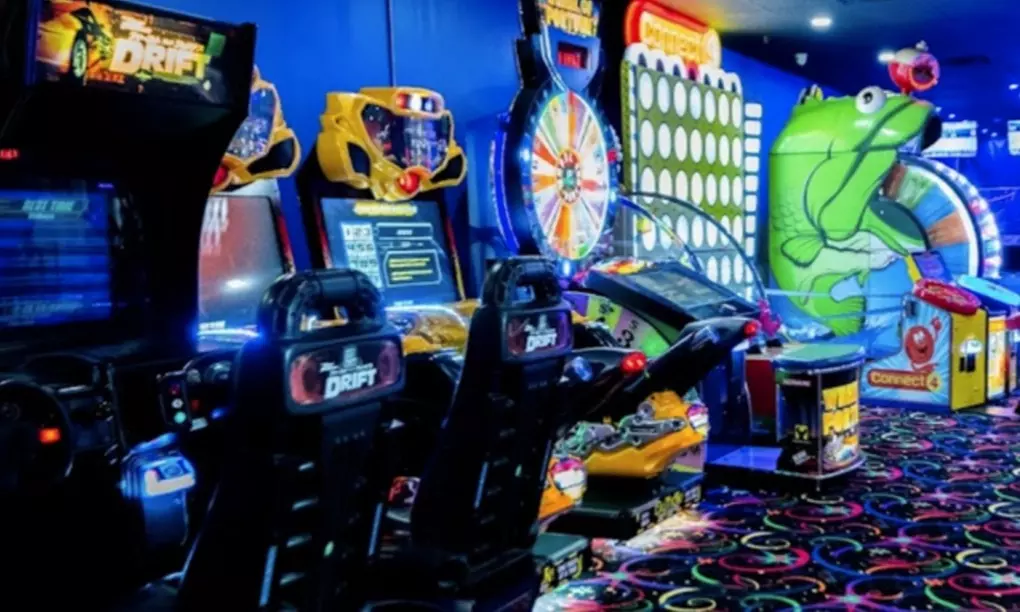 Up to 35% Off Roller Skating and Arcade Packages at Gr8Skates