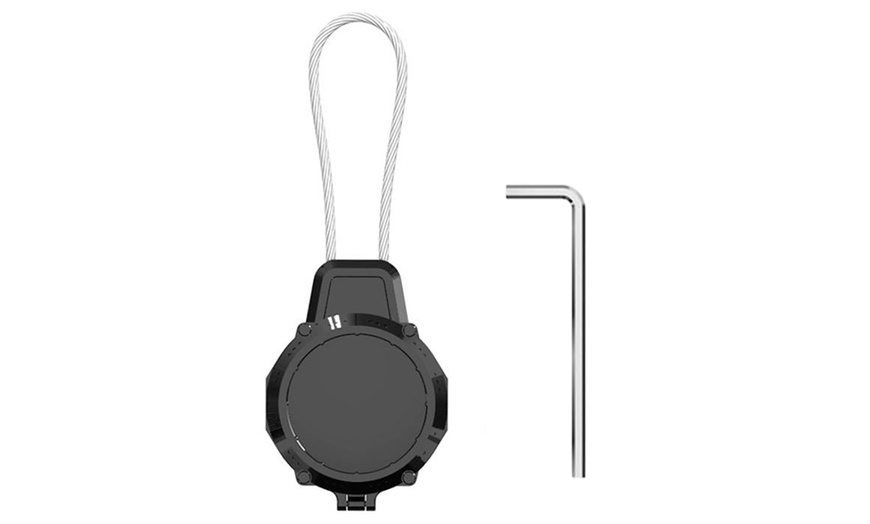 Image 4: Water-Resistant AirTag Key Lock Case