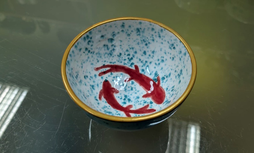 Image 29: Taller de pintura cerámica con picoteo y bebida para 1 o 2 personas