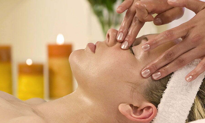 Image 3: Ayurvedisches Facial: Beauty- und Wellness-Zeremonie nach Wahl