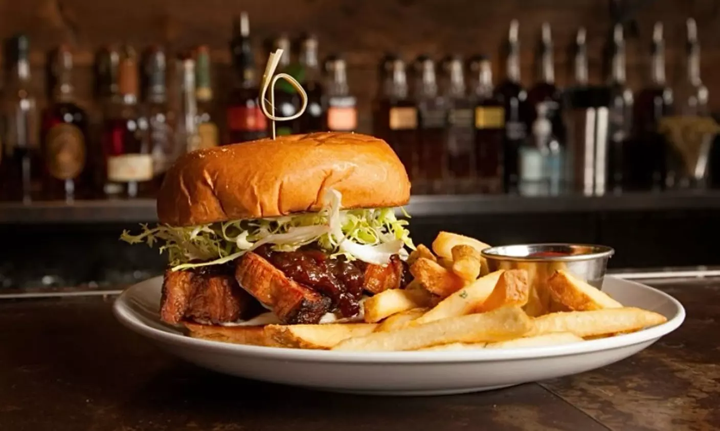 Relish Dining with $50 or $100 Dining Credit at Mason Bar & Kitchen (Up to 20% Off)