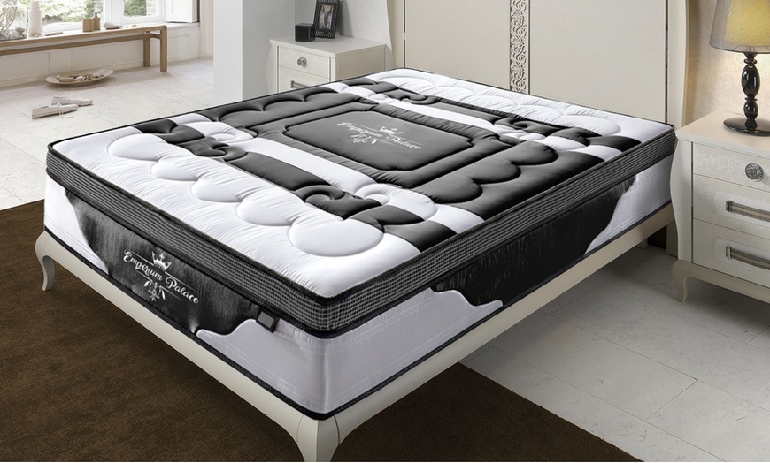 Image 1: Matelas 30 cm à mémoire de forme et ressorts ensachés