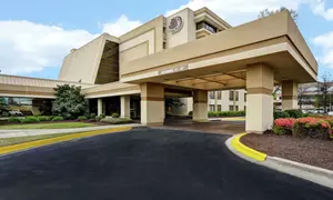 Indoor pool, on-site dining, free parking & spacious rooms