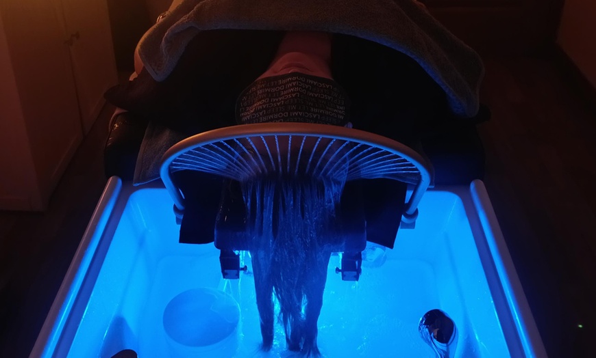 Image 7: Tratamiento de head spa y opción a masaje o reflexología podal para 1