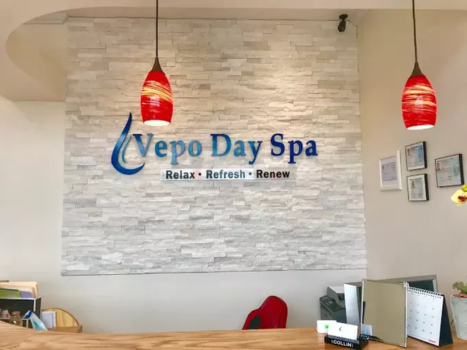 60-Minute Swedish or Deep-Tissue Massage or with Vepo Signature Facial