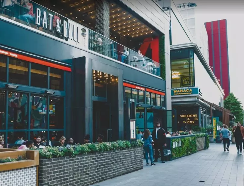 Shuffleboard & Pizza in Stratford: 1-Hour Session For 2 to 8 People