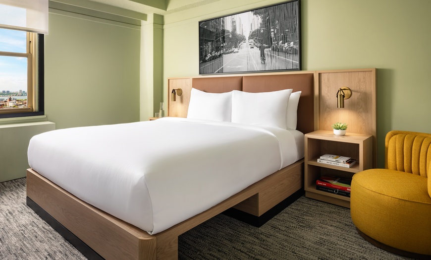 Image 6: Hotel in the Heart of Manhattan with Broadway-Inspired Rooms 