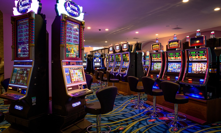 Image 11: ✈ 4-Night Deluxe Costa Rica Beach Resort w/ Air, Car Rental