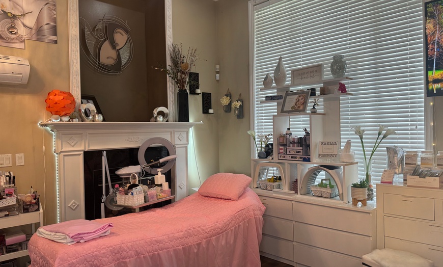 Image 4: Up to 37% Off on  at Insanestheticsstudio