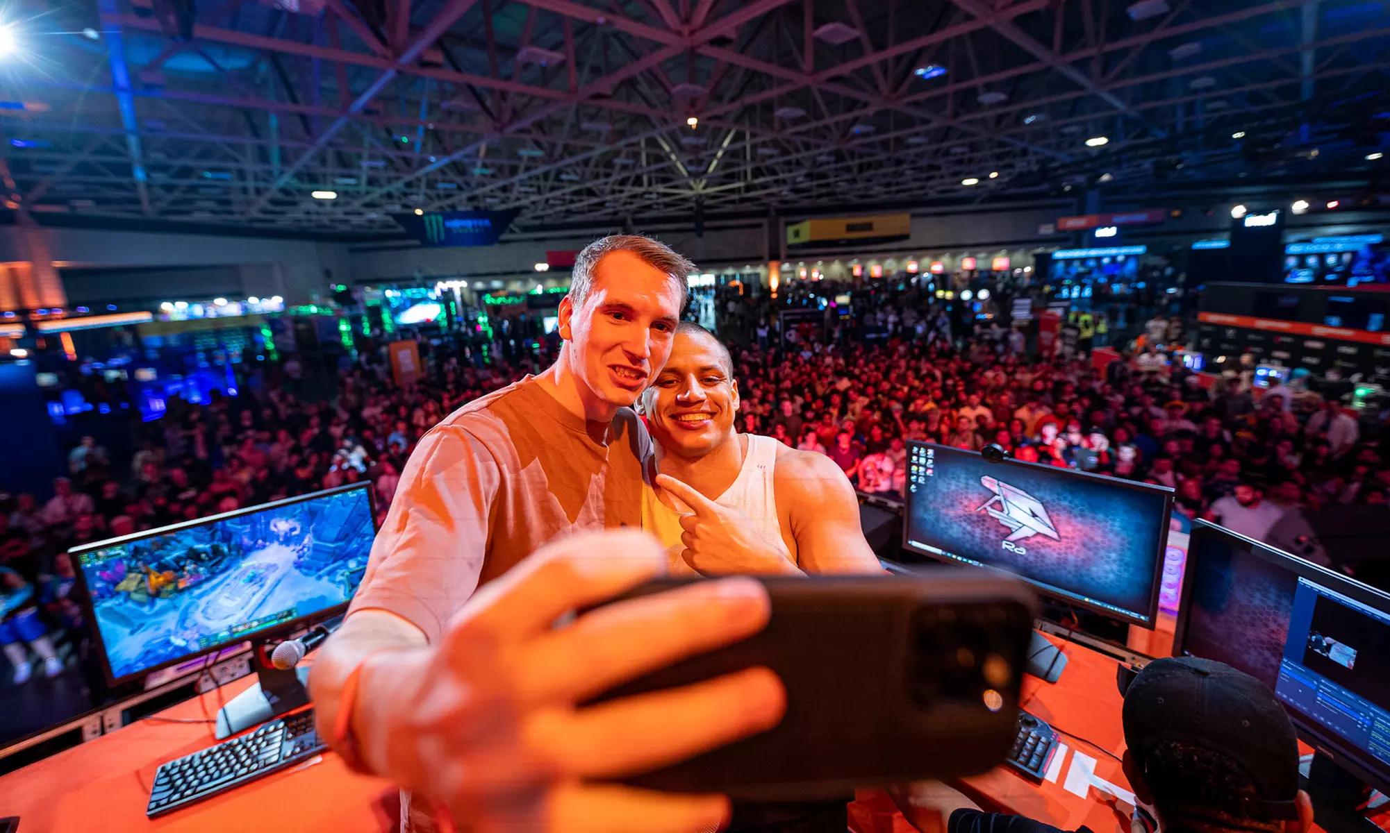 Esports Legends Come Together at Dreamhack Dallas