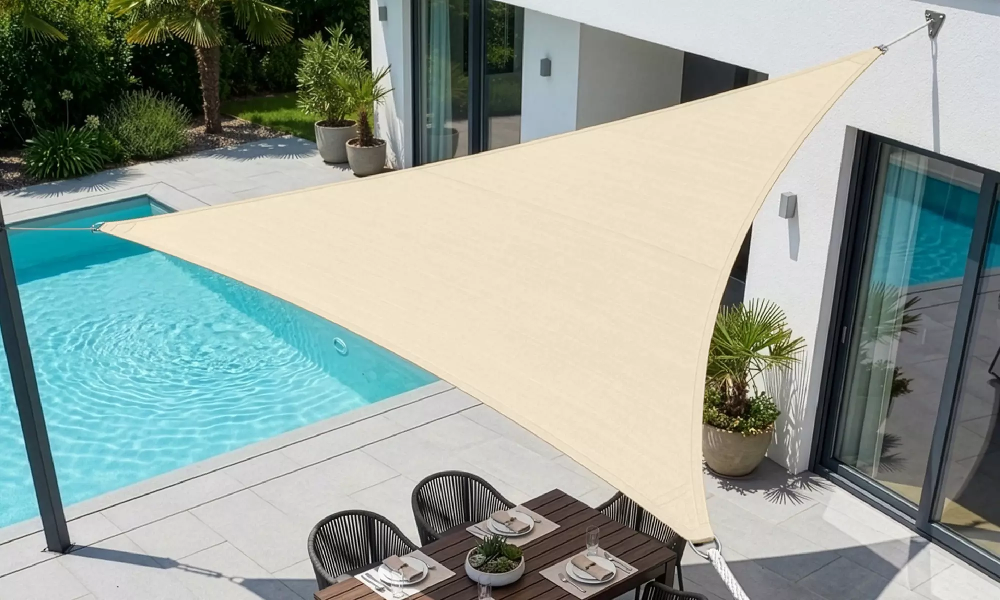 Tenda a vela triangolare