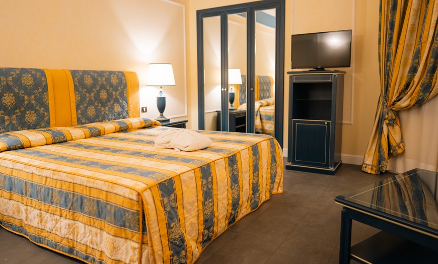 Image 5: Reggio Calabria 4*: camera Superior, colazione, mezza pensione e Spa