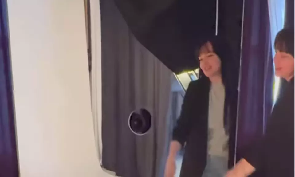 1, 2 or 5 Sessions of 30 Minute In Studio Self Portrait Photography 