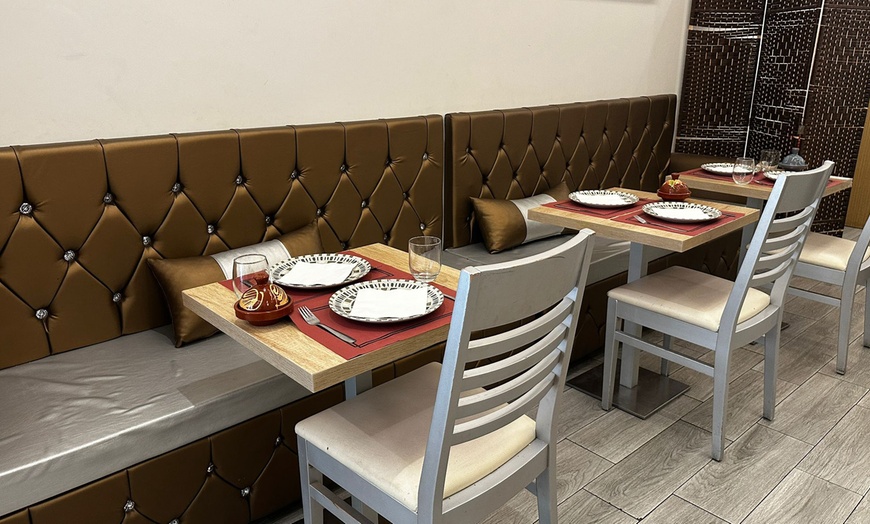 Image 10: Menú marroquí amazight para 2 o 4 personas con opción prémium a elegir