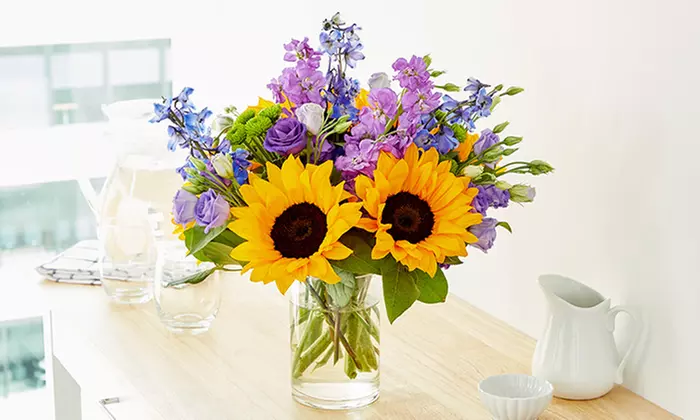 Exclusive FTD Bouquets Deal: Fresh Hand-Delivered Flowers with Nationwide Same Day Delivery - Up to 18% Off