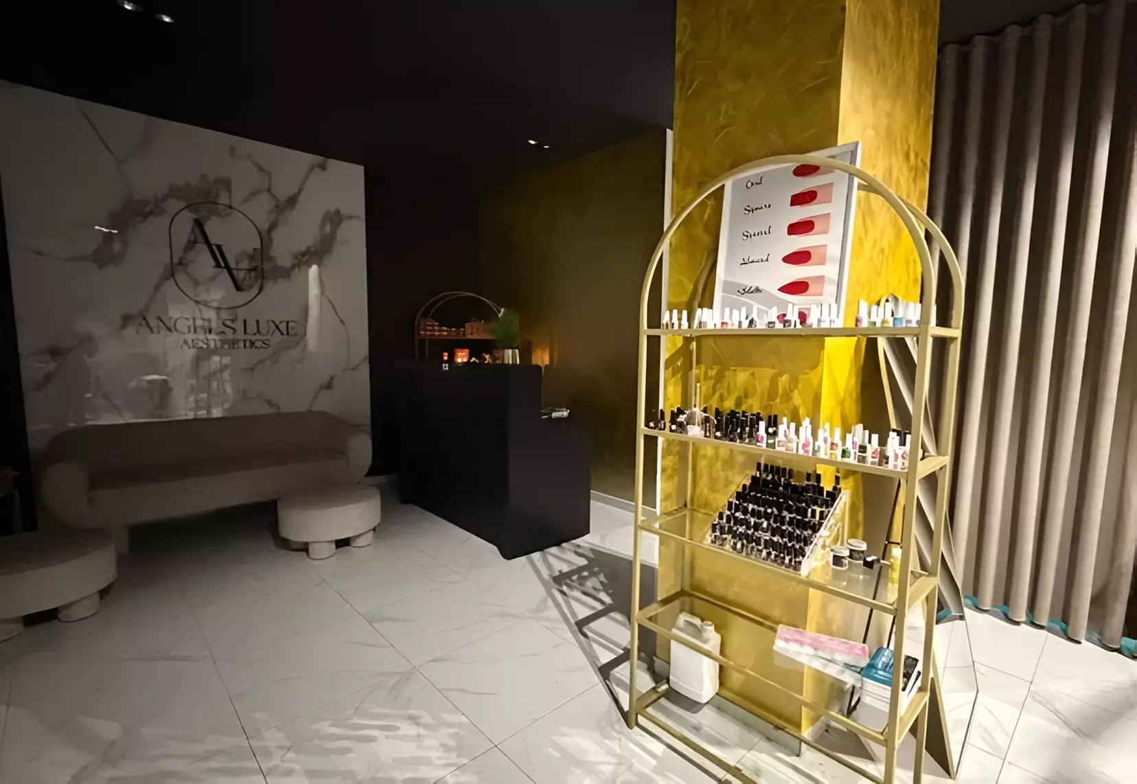 Charcoal full body detox peeling van 60 min. of Japanse Head spa met massage van 75 min. voor totale ontspanning - Second Medium