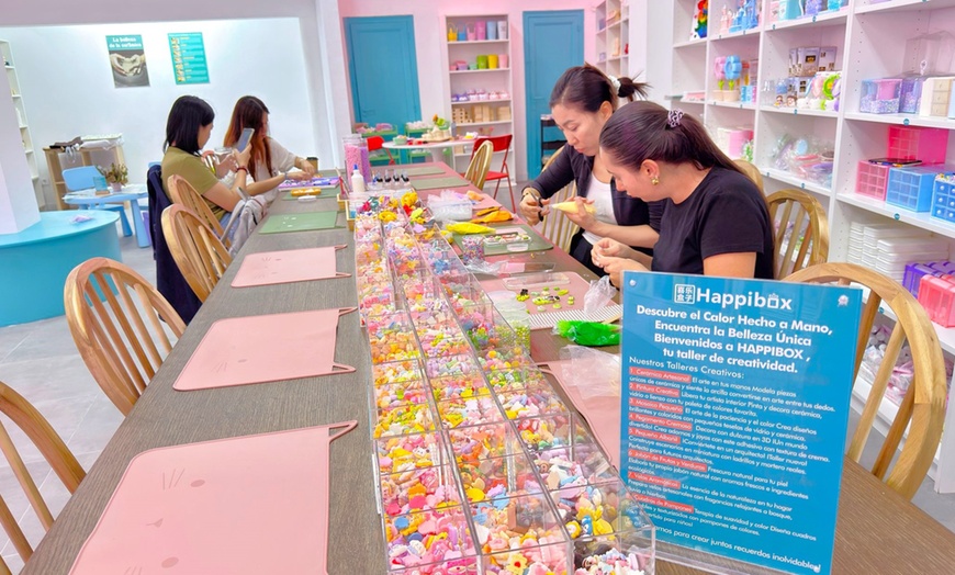 Image 11: Taller creativo a elegir con bebida para 1 o 2 personas