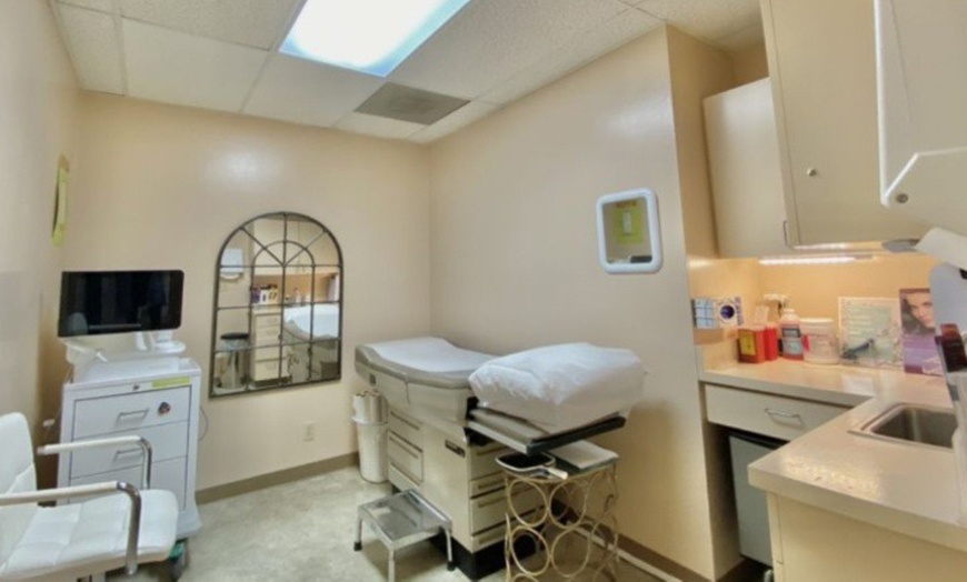Image 2: 6 Laser Hair Removal Sessions on Various Areas for Smooth Skin 
