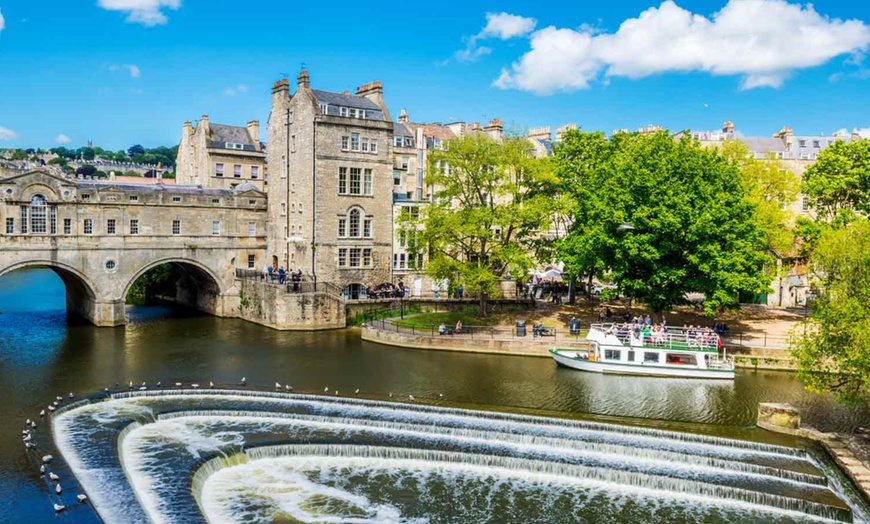 Image 3: Stonehenge, Windsor Castle & Bath Tour tickets with Golden Tours 