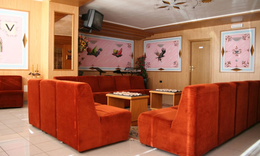 Image 9: Trentino: soggiorno per 2 in mezza pensione con accesso Spa illimitato