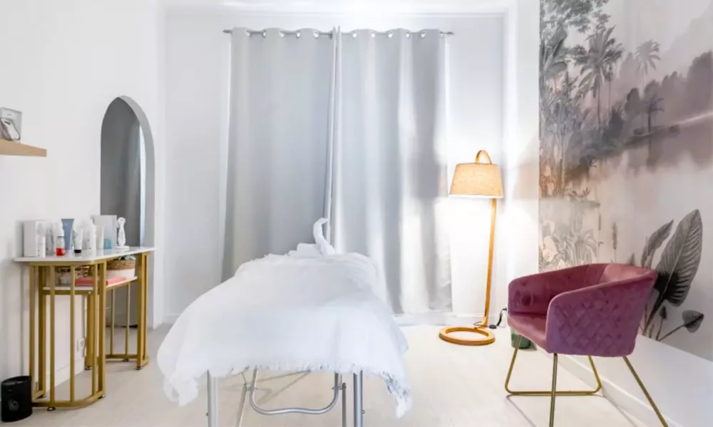 Shampoing, coupe et brushing avec couleur et balayage en option