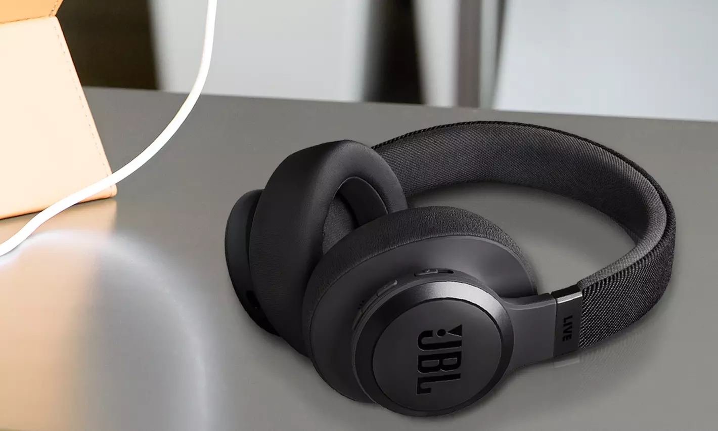JBL Live 770NC Wireless Over-Ear Headphones with True Adaptive Noise Cancelling - Primary Image
