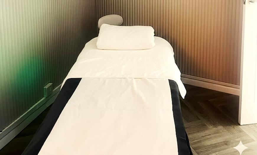 Image 3: Bronze, Silver & Gold Pamper Packages — Luxurious Massages & Facials